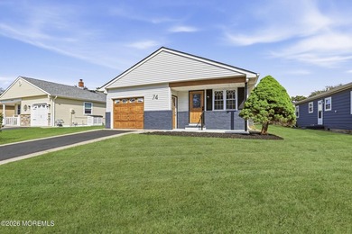 Welcome to 74 Innsbruck Dr in the sought-after Holiday City West - photo 2