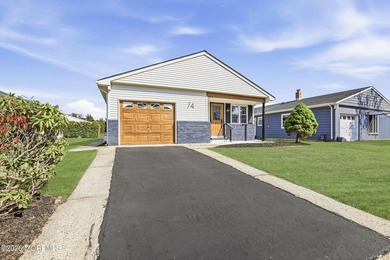 Welcome to 74 Innsbruck Dr in the sought-after Holiday City West - photo 3