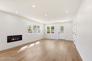 Welcome to 74 Innsbruck Dr in the sought-after Holiday City West - photo 6