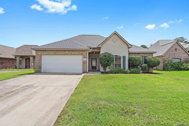 (private lake, pond, creek) Home For Sale in Denham Springs Louisiana