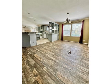 Lake life just got easy in Push Hill Cove! This 3 bed, 2 bath - photo 17