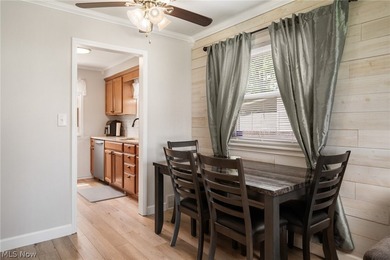Welcome to this beautifully updated and meticulously maintained - photo 7