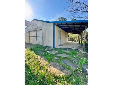 Lake life just got easy in Push Hill Cove! This 3 bed, 2 bath - photo 29