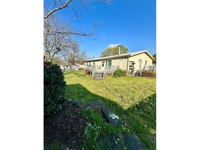 Lake life just got easy in Push Hill Cove! This 3 bed, 2 bath - photo 30