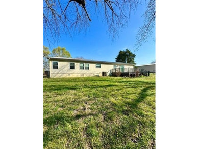 Lake life just got easy in Push Hill Cove! This 3 bed, 2 bath - photo 36