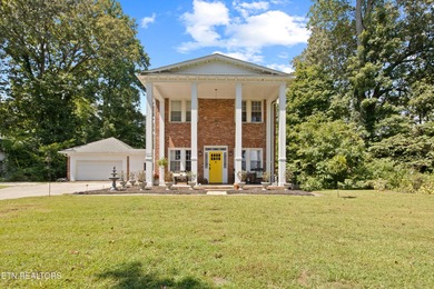 Fort Loudoun Lake Home Sale Pending in Knoxville Tennessee