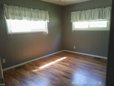 Located just 10 minutes from downtown Caro. This 3-bedroom, 1 - photo 9