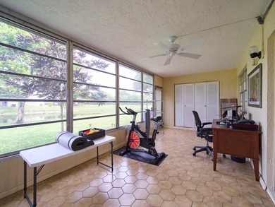 Welcome to this charming 2-bedroom, 2-bathroom villa nestled in - photo 18
