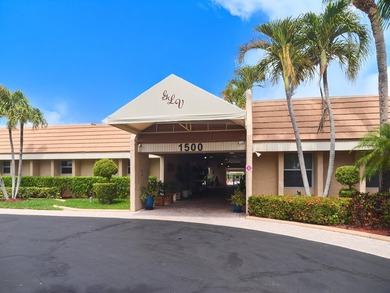 Welcome to this charming 2-bedroom, 2-bathroom villa nestled in - photo 20
