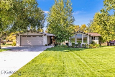 Country Living with Mountain Views - Fully Remodeled Home on 2 - photo 2