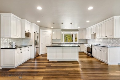 Country Living with Mountain Views - Fully Remodeled Home on 2 - photo 6
