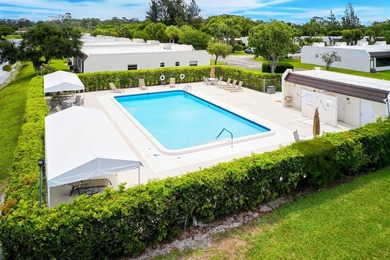 Welcome to this charming 2-bedroom, 2-bathroom villa nestled in - photo 44