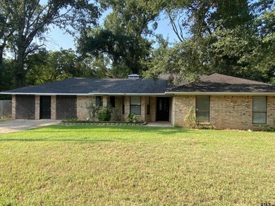 Lake Tyler Home For Sale in Whitehouse Texas