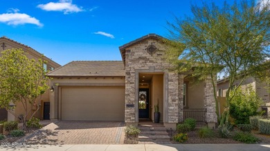 Beautifully upgraded Blandford home offering 3 BRs and 3 full - photo 2