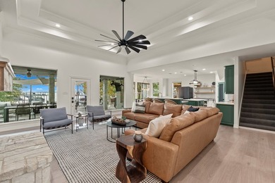 Stunningly renovated waterfront 2,920 sq ft home in Gun Barrel - photo 6
