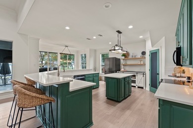 Stunningly renovated waterfront 2,920 sq ft home in Gun Barrel - photo 10