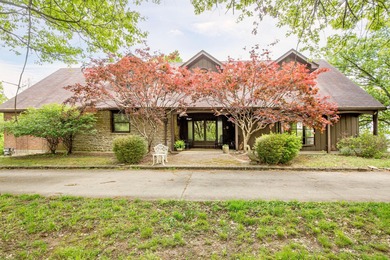 (private lake, pond, creek) Home For Sale in Fort Thomas Kentucky