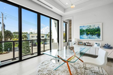 This exceptional waterfront residence at 344 Venetian Drive in - photo 21