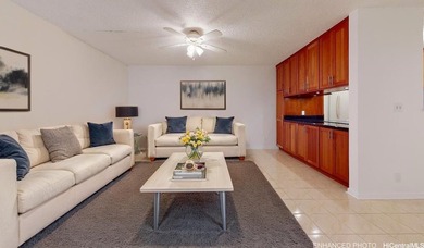 Welcome to Diamond Head Vista! This ground-floor corner unit - photo 1