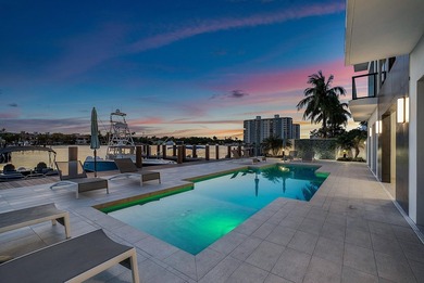 This exceptional waterfront residence at 344 Venetian Drive in - photo 43