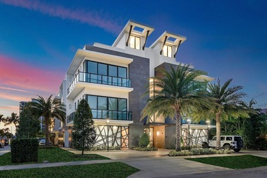 This exceptional waterfront residence at 344 Venetian Drive in - photo 48