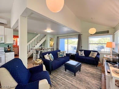 Adorable island cottage on beautiful North Captiva Island with - photo 8