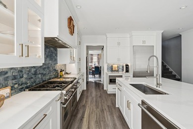 1147 Blakeway Street is an exceptional Daniel Island residence - photo 9