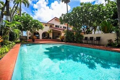 Experience one-of-a-kind oceanfront living in the heart of - photo 3