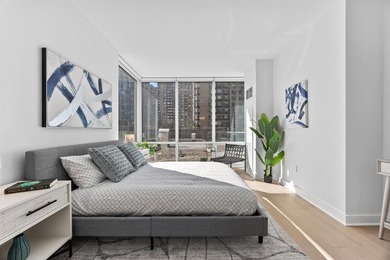 Rare, South Facing 2 Bed, 2 Bath with a Private Patio in The - photo 8