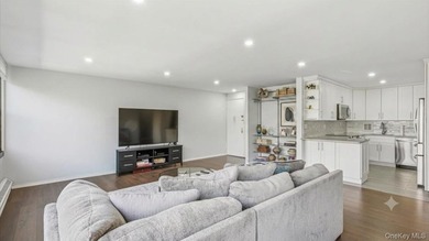 Move right into this beautifully renovated 1-bedroom, 1-bath - photo 2
