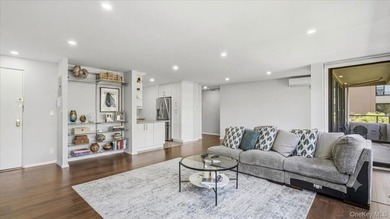 Move right into this beautifully renovated 1-bedroom, 1-bath - photo 3