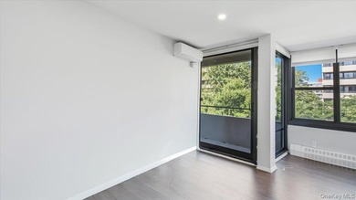 Move right into this beautifully renovated 1-bedroom, 1-bath - photo 8