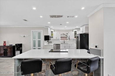 PRICE REDUCTION! MOVE-IN READY + SMART HOME + PRIVATE COURTYARD - photo 12