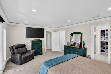 PRICE REDUCTION! MOVE-IN READY + SMART HOME + PRIVATE COURTYARD - photo 16