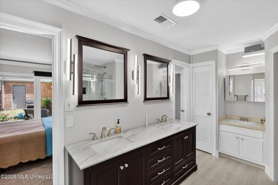 PRICE REDUCTION! MOVE-IN READY + SMART HOME + PRIVATE COURTYARD - photo 17
