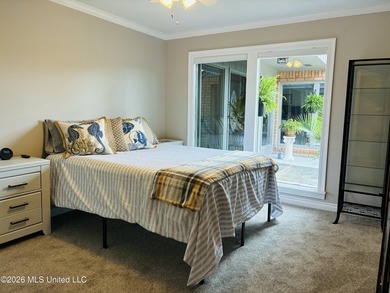 PRICE REDUCTION! MOVE-IN READY + SMART HOME + PRIVATE COURTYARD - photo 20