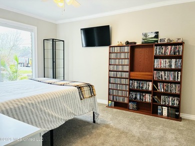 PRICE REDUCTION! MOVE-IN READY + SMART HOME + PRIVATE COURTYARD - photo 21