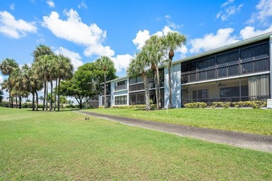 Reduced*South Facing Ground Floor Condo w/Sunny Views of the - photo 23