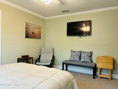 PRICE REDUCTION! MOVE-IN READY + SMART HOME + PRIVATE COURTYARD - photo 25