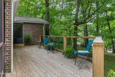 Charming brick cottage with seasonal lake views on 2.36 - photo 26