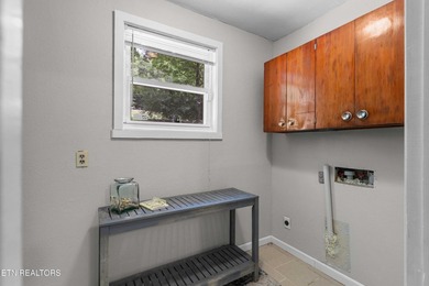 Charming brick cottage with seasonal lake views on 2.36 - photo 31