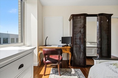 Sophisticated Corner Condo with Stunning Southern & Eastern - photo 34