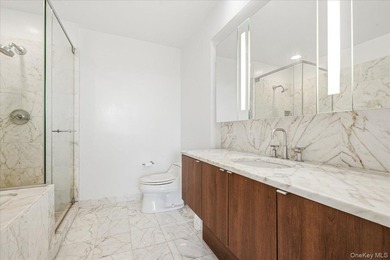 Sophisticated Corner Condo with Stunning Southern & Eastern - photo 37