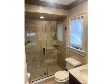 Sought after Brussels Condominium at Southgate. Easy access with - photo 3