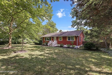 Welcome to this beautifully maintained 3 bedroom, 1 bath home - photo 50