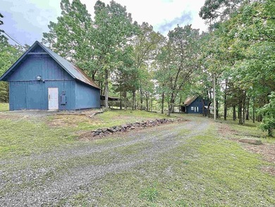 Adorable Cabin in the woods with plenty of privacy , sitting on - photo 1