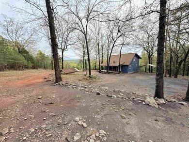Adorable Cabin in the woods with plenty of privacy , sitting on - photo 3