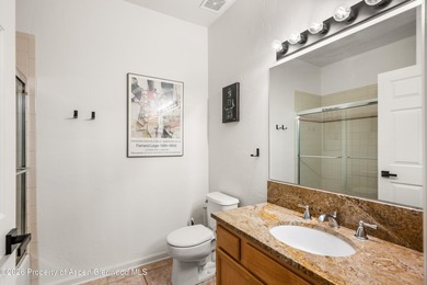 This bright, beautifully updated top-floor condo offers - photo 14