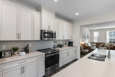Located inside the gated community of Dye Estates Townhomes at - photo 5