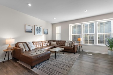 Located inside the gated community of Dye Estates Townhomes at - photo 7